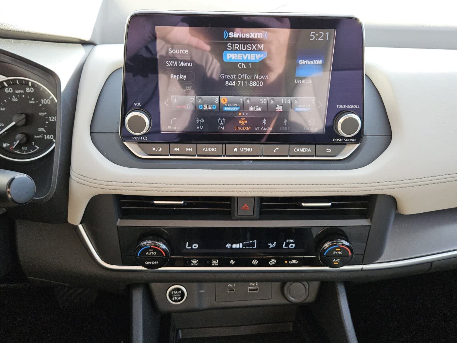 Used 2023 Nissan Rogue SV AWD/4WD image 8