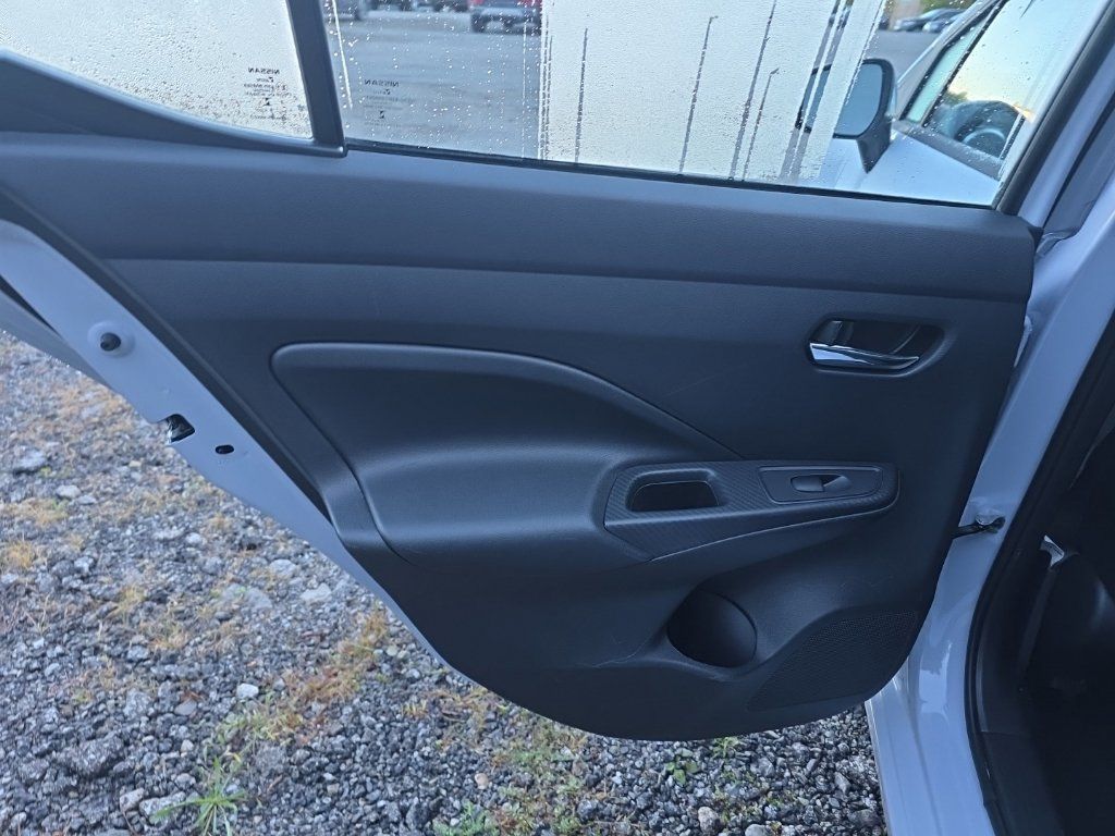 Used 2025 Nissan Versa SV FWD image 15