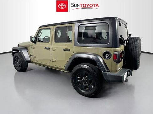 Used 2025 Jeep Wrangler Unlimited Sport AWD/4WD image 6