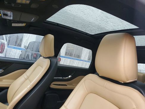 Used 2022 Lincoln Corsair Reserve image 7