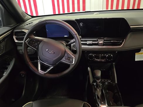 New 2025 Chevrolet TrailBlazer ACTIV w/ Convenience Package image 13