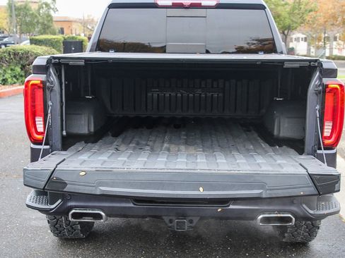 Used 2022 GMC Sierra 1500 Denali image 25