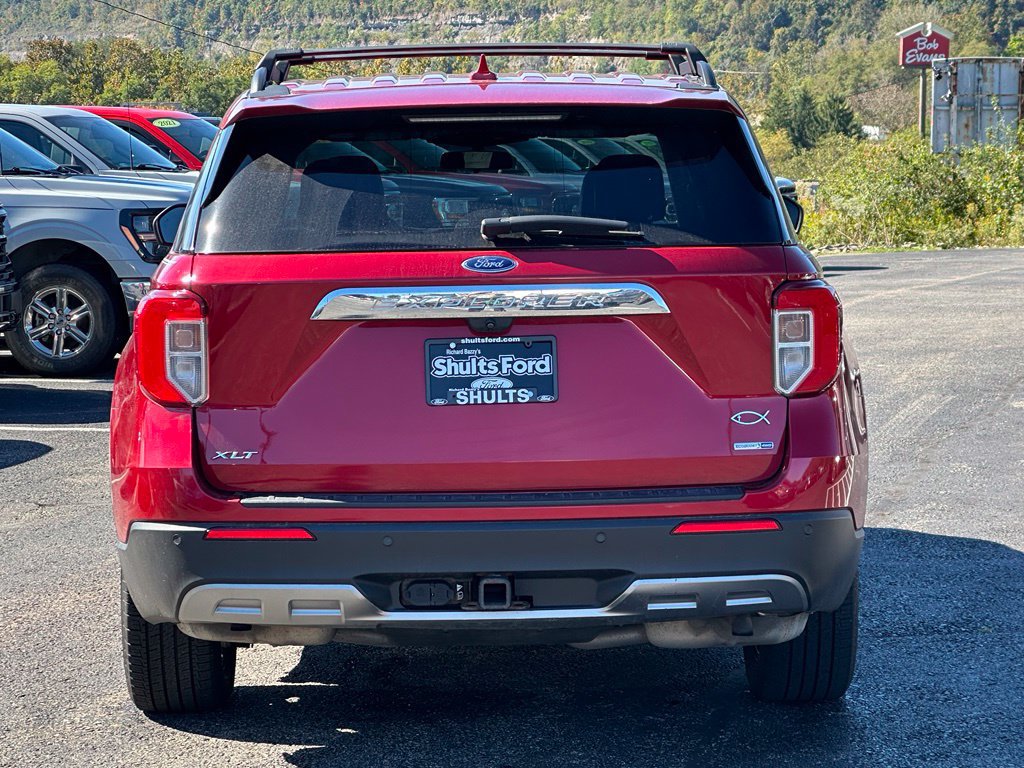 Used 2020 Ford Explorer XLT w/ Equipment Group 202A AWD/4WD image 5