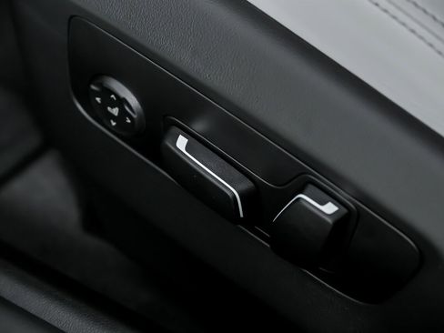 Used 2026 BMW M5 Touring w/ Executive Package image 27