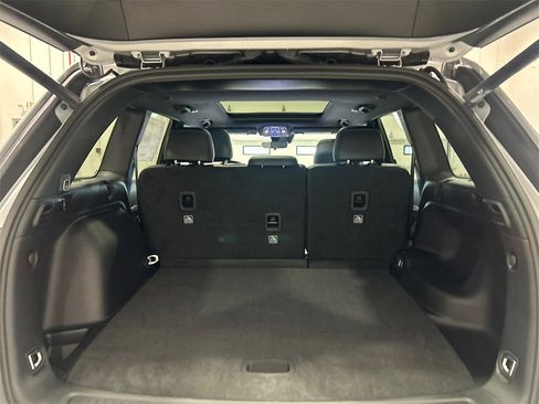 New 2025 Jeep Grand Cherokee Limited image 32