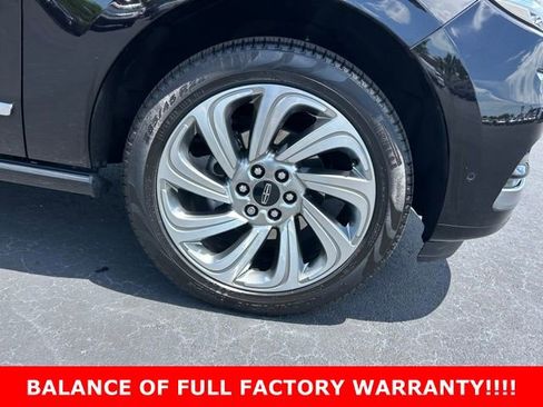 Used 2024 Lincoln Navigator Premiere image 8