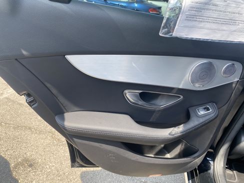 Used 2019 Mercedes-Benz C 300 Sedan w/ Premium Package image 18