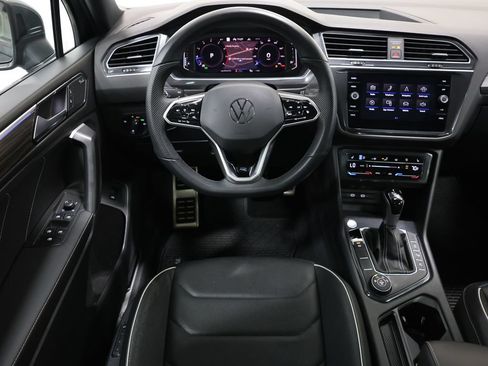 Used 2024 Volkswagen Tiguan SEL R-Line AWD/4WD image 16