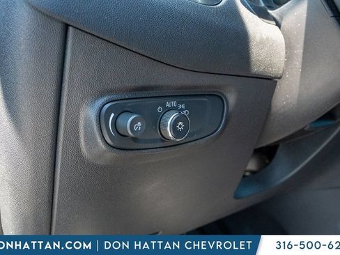 Used 2024 Chevrolet Equinox LT FWD image 17