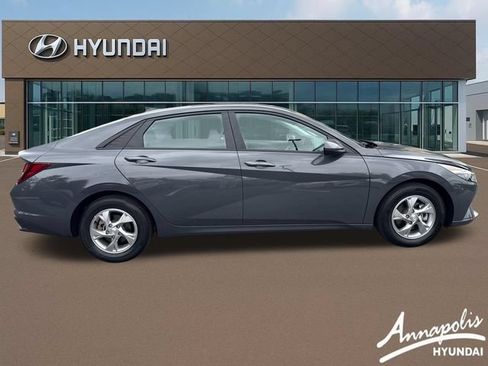 Certified 2023 Hyundai Elantra SE w/ Cargo Package FWD image 6