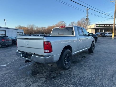 Used 2017 RAM 1500 Classic SLT image 4