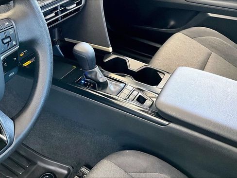 Used 2025 Toyota Camry LE FWD image 18