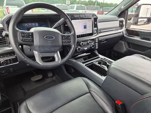 Used 2024 Ford F250 Lariat w/ Lariat Ultimate Package AWD/4WD image 7