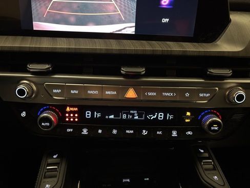 Certified 2023 Kia Telluride EX image 19