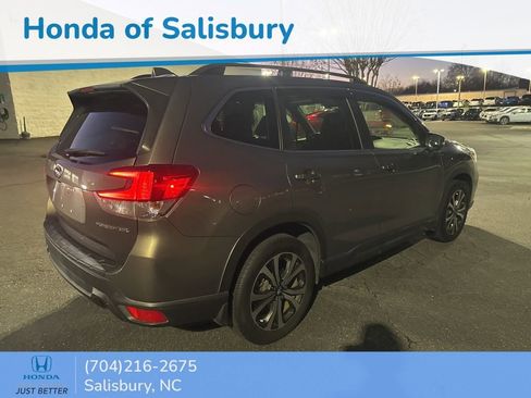 Used 2020 Subaru Forester Limited image 6