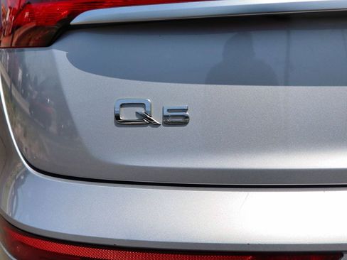 Used 2021 Audi Q5 2.0T Premium Plus w/ Premium Plus Package AWD/4WD image 63