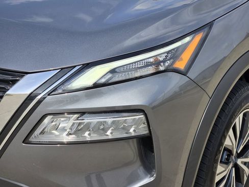 Used 2023 Nissan Rogue SV image 5