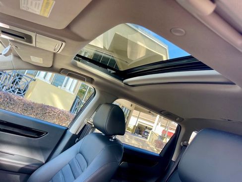 Used 2025 Honda CR-V EX-L image 17