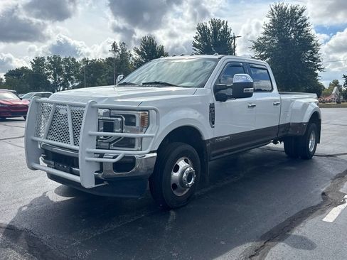 Used 2022 Ford F350 King Ranch w/ King Ranch Ultimate Package AWD/4WD image 2