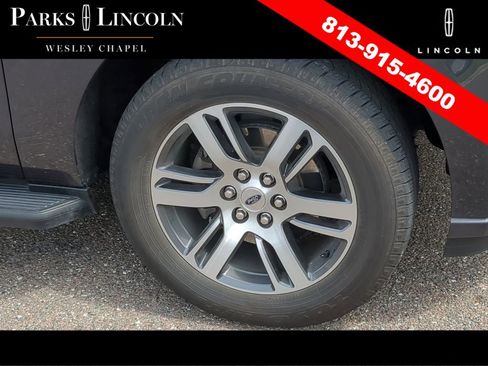 Used 2024 Ford Expedition XLT RWD image 14