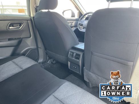 Certified 2025 Nissan Rogue SV AWD/4WD image 13