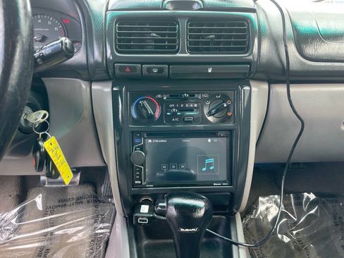 Used 2001 Subaru Forester L AWD/4WD image 13