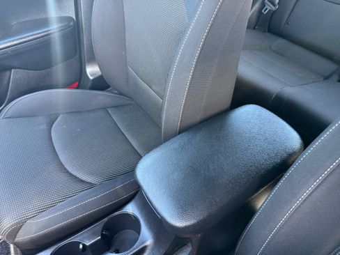 Used 2019 Kia Forte LXS FWD image 14