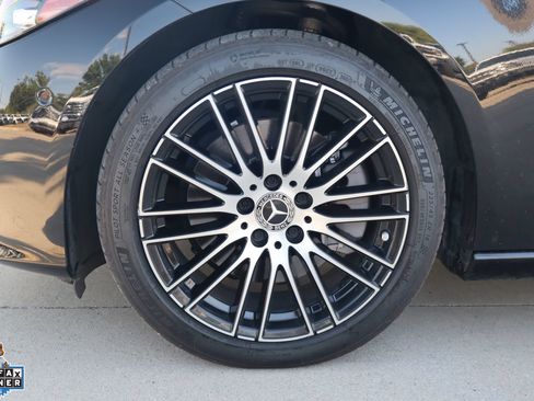 Used 2023 Mercedes-Benz C 300 Sedan image 10