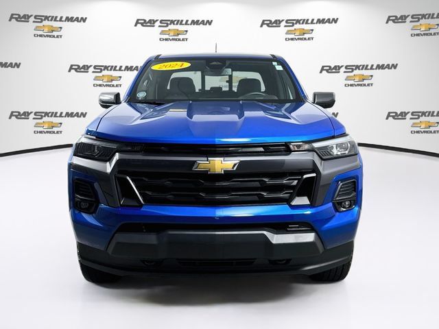 Used 2024 Chevrolet Colorado LT w/ LT Convenience Package III AWD/4WD image 2