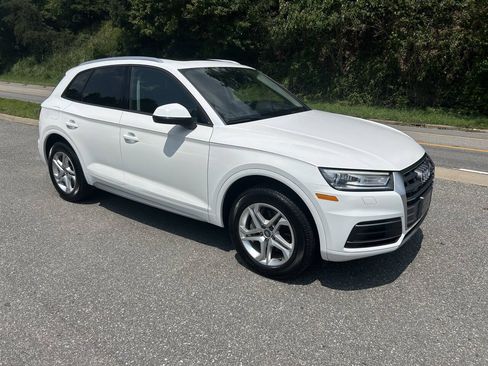 Used 2018 Audi Q5 2.0T Premium w/ Convenience Package AWD/4WD image 9