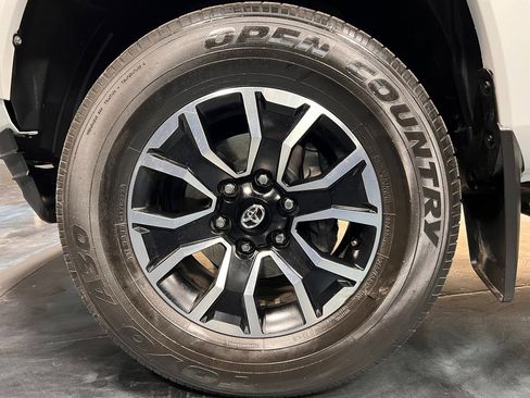 Used 2023 Toyota Tacoma TRD Sport image 22
