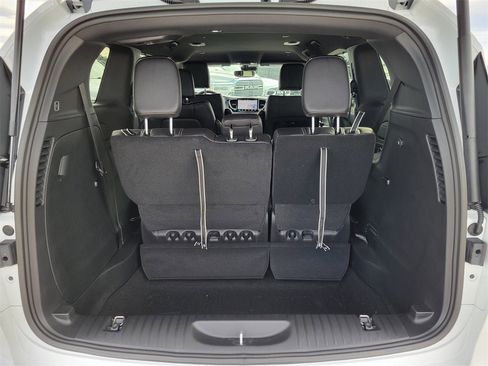 New 2026 Chrysler Pacifica Select image 19