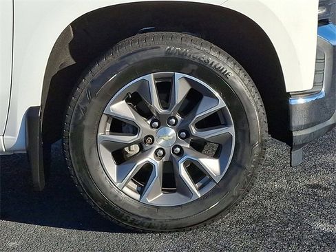 Used 2019 Chevrolet Silverado 1500 LT w/ All-Star Edition image 11