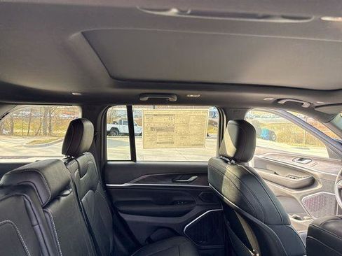 New 2026 Jeep Grand Cherokee Limited Reserve image 33