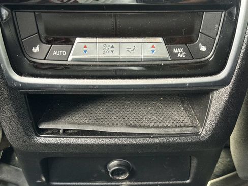 Used 2021 BMW X5 M50i AWD/4WD image 22
