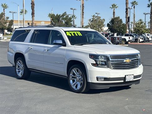 Used 2020 Chevrolet Suburban Premier w/ Premier Plus Edition image 28