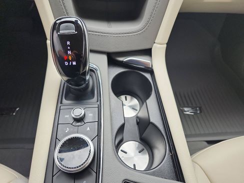 Used 2024 Cadillac XT5 Premium Luxury w/ Technology Package FWD image 20