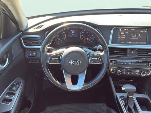Used 2019 Kia Optima S FWD image 16