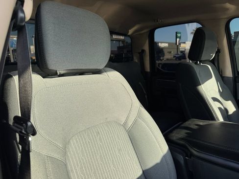 Used 2020 RAM 1500 Big Horn AWD/4WD image 4