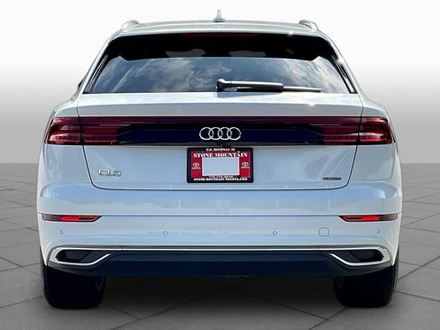 Used 2023 Audi Q8 Premium w/ Convenience Package AWD/4WD image 9
