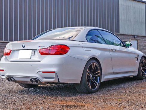 Used 2015 BMW M4 Convertible image 22