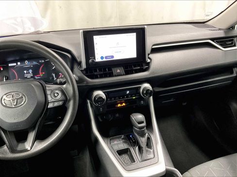 Used 2023 Toyota RAV4 XLE image 18
