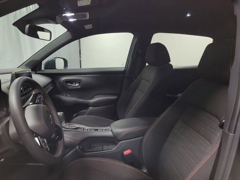 Used 2025 Honda HR-V Sport image 12
