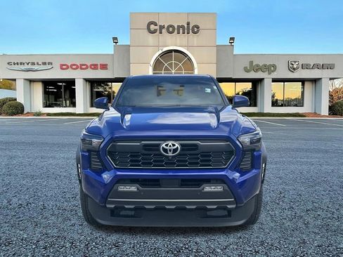 Used 2025 Toyota Tacoma TRD Off-Road w/ TRD Off Road Premium Package image 8