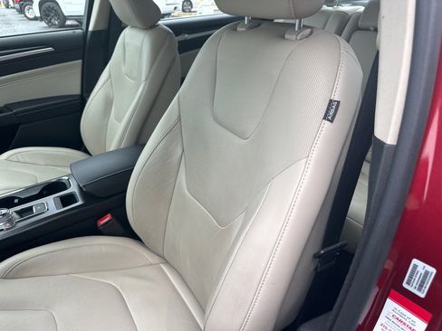 Used 2017 Ford Fusion Titanium FWD image 17
