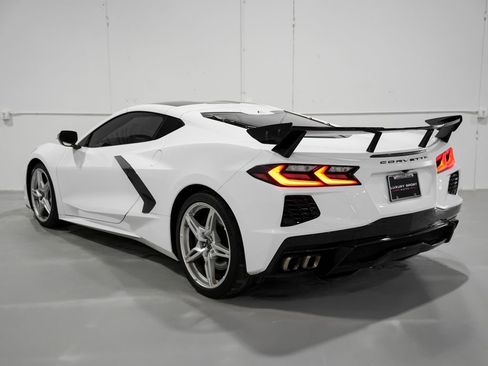 Used 2020 Chevrolet Corvette Stingray Premium Cpe w/ 3LT Preferred Equipment Group image 3