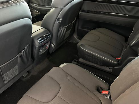 New 2025 Hyundai Palisade Calligraphy image 9