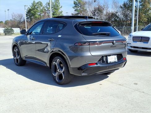 New 2026 Alfa Romeo Tonale Veloce w/ Quick Order Package 23H Volce image 9