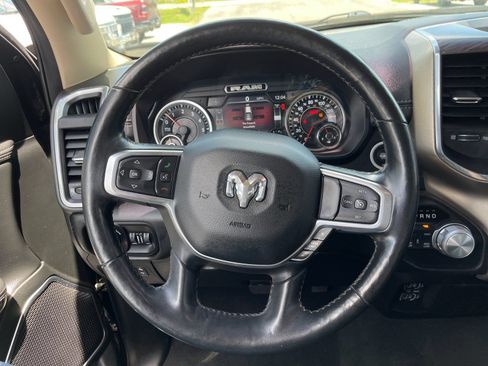 Used 2019 RAM 1500 Laramie AWD/4WD image 23