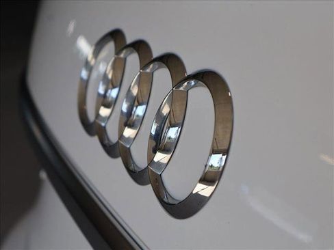 Used 2023 Audi Q5 2.0T Premium w/ Convenience Package AWD/4WD image 26